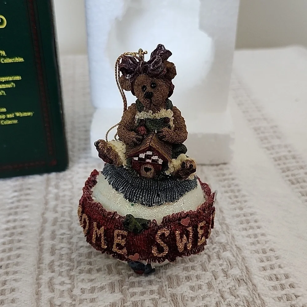 Boyds Bear christmas ornaments Home Swet Home bear with bow.